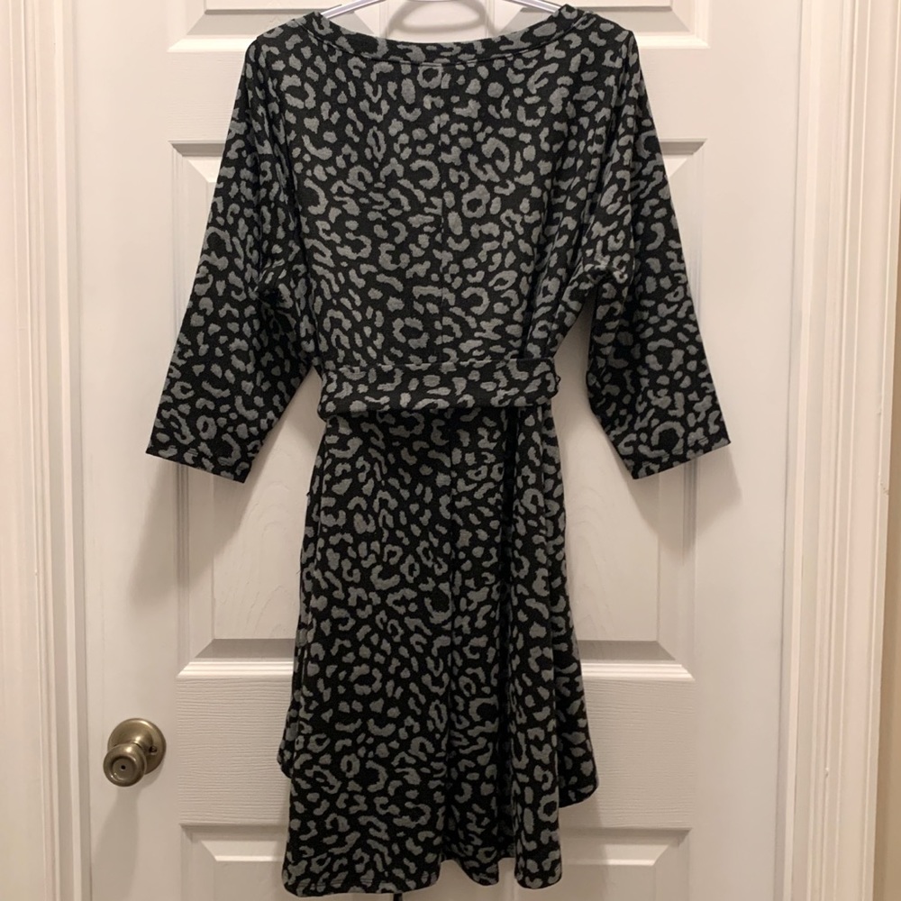 Lane Bryant Belted Animal Print Tunic - Size 14/16 - Picture 3 of 10